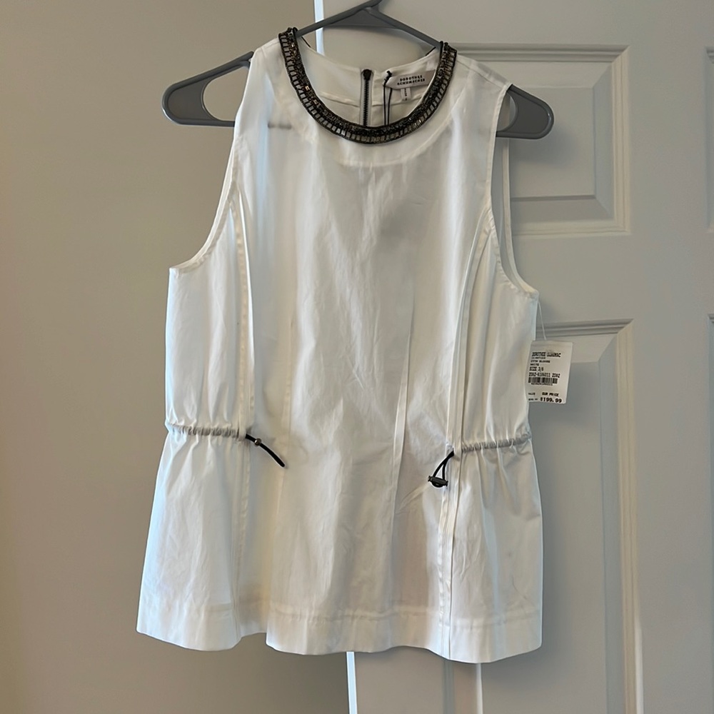 NWT Dorothee Schumacher white top. Size 3 Fits like an 8/10 Excellent condition